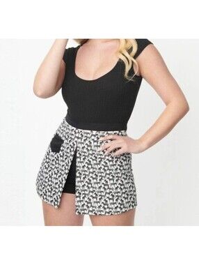 Women’s Unique Vintage Zebra Skort 1X/16 Black and White Zebra Patterned Skort